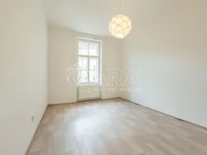 Pronájem bytu 3+1, Praha - Vinohrady, Lužická, 93 m2