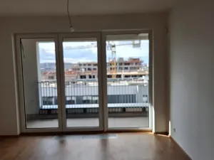 Pronájem bytu 1+kk, Praha - Hloubětín, Poděbradská, 32 m2