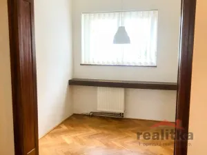 Pronájem bytu 4+1, Opava, Dostojevského, 160 m2