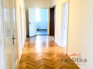 Pronájem bytu 4+1, Opava, Dostojevského, 160 m2