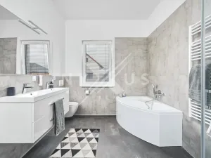 Pronájem rodinného domu, Krakovany, 145 m2