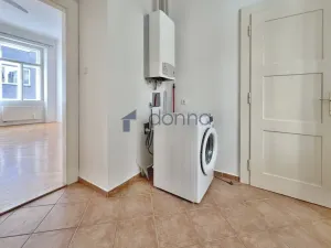 Pronájem bytu 2+kk, Praha, Palackého, 62 m2