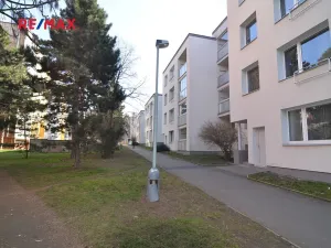 Pronájem bytu 1+kk, Praha - Zbraslav, Tunelářů, 37 m2