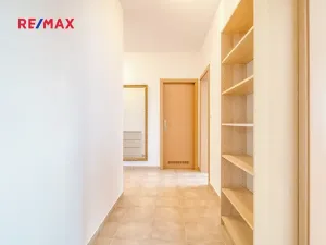 Pronájem bytu 3+kk, Jesenice, V Roháči I., 62 m2