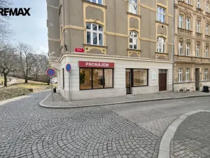 Pronájem obchodního prostoru, Karlovy Vary, Hynaisova, 42 m2