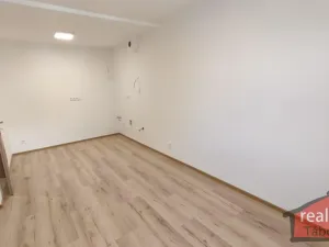 Prodej bytu 2+kk, Nupaky, Nupacká, 38 m2