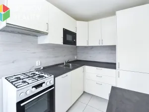 Prodej bytu 3+kk, Králův Dvůr, Pod Hájem, 57 m2