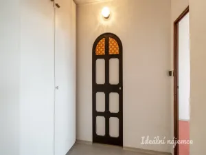 Pronájem bytu 2+1, Praha - Modřany, K otočce, 60 m2