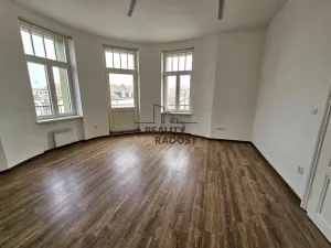 Pronájem kanceláře, Hodonín, Velkomoravská, 62 m2