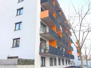 Pronájem bytu 1+kk, Praha - Vysočany, Strnadových, 34 m2