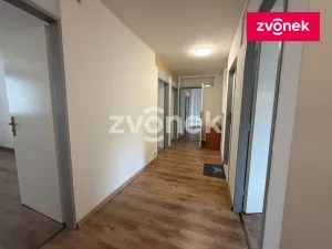 Pronájem kanceláře, Zlín, 100 m2