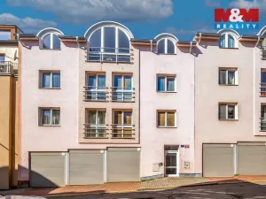 Prodej bytu 2+kk, Praha - Kobylisy, U třešňovky, 57 m2
