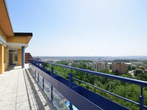 Pronájem bytu 5+kk, Praha - Libeň, Nad Okrouhlíkem, 186 m2