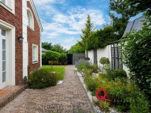 Prodej rodinného domu, Praha - Horní Počernice, Na Myšině, 327 m2