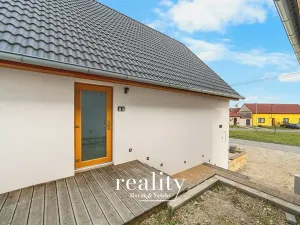 Prodej apartmánu, Jevišovka, 190 m2