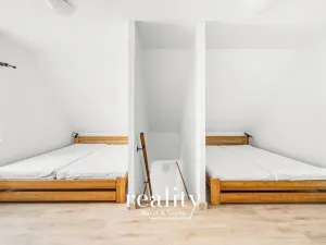 Prodej apartmánu, Jevišovka, 190 m2