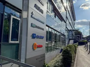 Pronájem obchodního prostoru, Praha - Dejvice, Evropská, 408 m2