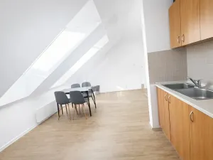 Pronájem bytu 2+kk, Praha - Prosek, Na vyhlídce, 61 m2