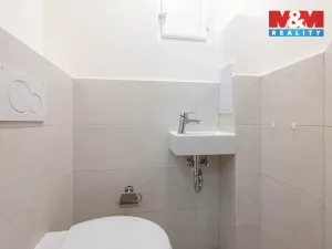 Pronájem bytu 1+kk, Praha - Dejvice, Kafkova, 33 m2