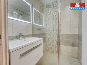 Prodej bytu 4+1, Plzeň - Severní Předměstí, Strážnická, 83 m2