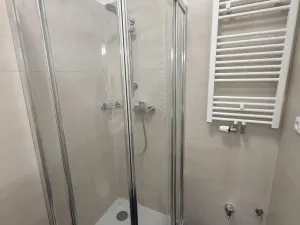 Pronájem bytu 1+kk, Praha - Vršovice, Omská