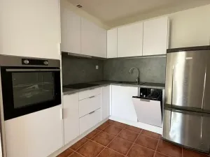 Pronájem bytu 2+kk, Praha - Smíchov, Grafická, 73 m2