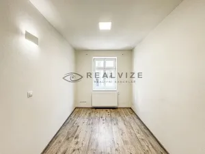 Pronájem bytu 1+kk, České Budějovice, Kněžská, 27 m2