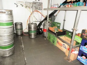 Pronájem restaurace, Praha - Dubeč, Městská, 322 m2