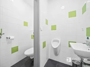 Prodej kanceláře, Pardubice, K Dolíčku, 374 m2