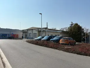 Pronájem skladu, Praha - Horní Počernice, Náchodská, 600 m2