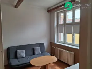 Pronájem bytu 1+1, Karlovy Vary - Drahovice, Karla Čapka, 41 m2