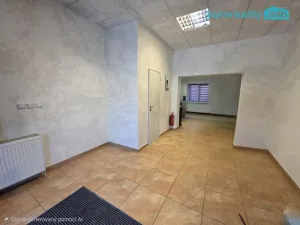 Pronájem obchodního prostoru, Zdice, Husova, 38 m2