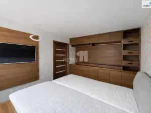 Prodej bytu 3+kk, Průhonice, Na Sídlišti III, 73 m2