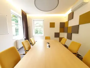 Pronájem kanceláře, Praha - Michle, Nuselská, 216 m2