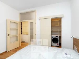 Pronájem bytu 2+kk, Praha - Vršovice, Krymská, 49 m2