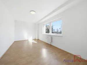 Prodej bytu 3+kk, Karlovy Vary, Okružní, 84 m2