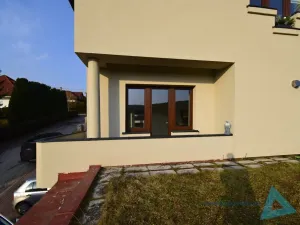 Pronájem bytu 1+kk, Nová Paka, Zahradní, 42 m2