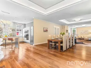 Prodej vily, Praha - Dejvice, V Šáreckém údolí, 459 m2