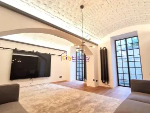 Prodej kanceláře, Praha - Smíchov, Janáčkovo nábřeží, 135 m2