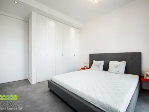 Pronájem bytu 2+kk, Uherské Hradiště, Obchodní, 77 m2