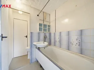 Prodej bytu 3+1, Chomutov, Borová, 77 m2