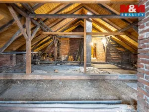 Prodej rodinného domu, Nové Město nad Metují - Krčín, 1. máje, 205 m2