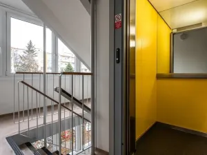 Pronájem bytu 1+kk, Praha - Střížkov, Rumburská, 36 m2