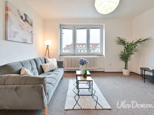 Prodej bytu 2+1, Praha - Dejvice, Šárecká, 56 m2