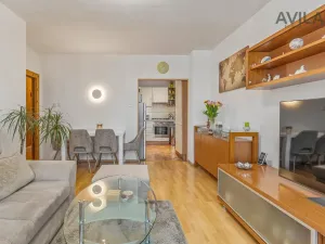 Prodej bytu 3+1, Praha - Lhotka, Mezilesní, 64 m2