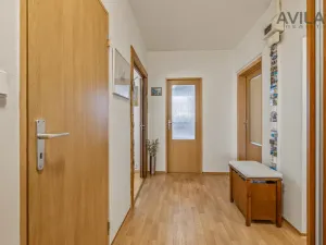 Prodej bytu 3+1, Praha - Lhotka, Mezilesní, 64 m2
