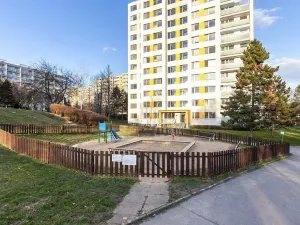 Prodej bytu 3+1, Praha - Petrovice, Jakobiho, 70 m2