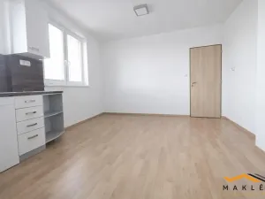 Pronájem bytu 2+kk, Zruč nad Sázavou, Okružní, 37 m2