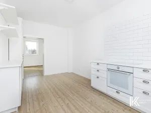 Pronájem kanceláře, Pardubice, Chrudimská, 149 m2