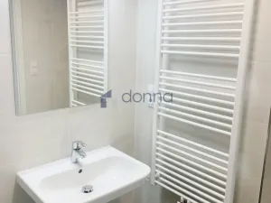 Pronájem bytu 2+kk, Praha, Křižíkova, 63 m2